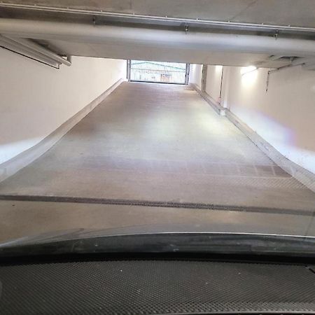 III Appart 2 Pieces, Neuf 200 M De Gare Parking Netflix Evry Courcouronnes Luaran gambar